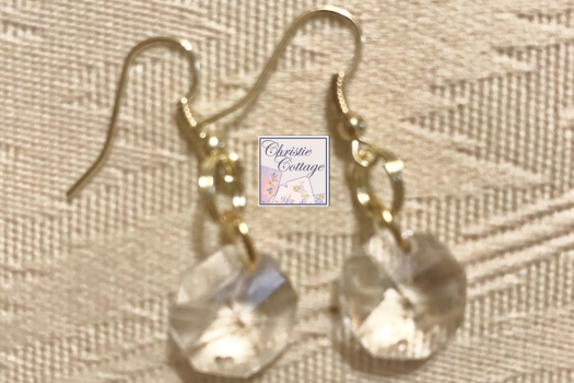 Free shipping Crystal dangles Earrings.